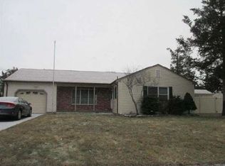 16 Pinehurst Dr, Little Egg Harbor, NJ 08087