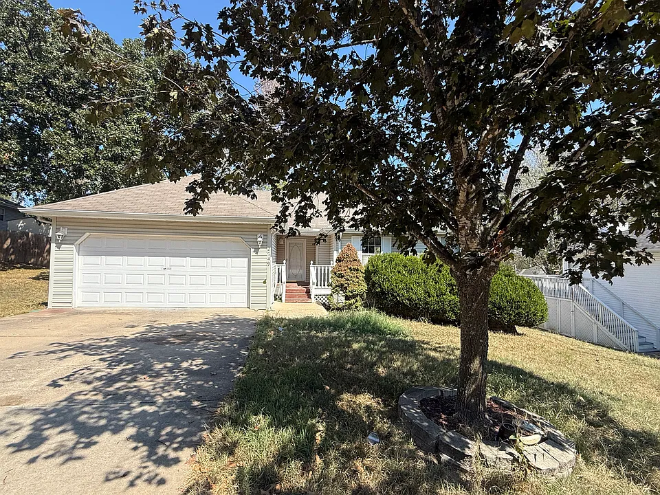 2749 Spring Meadow Pkwy