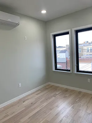 Rented by Voro, LLC | media 18