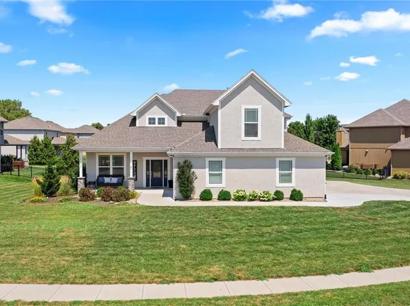 14116 Belrive Cir, Basehor, KS 66007