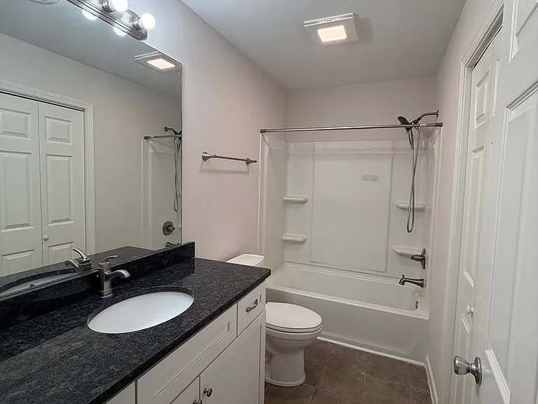 12 Ivy Ct — Photo 5