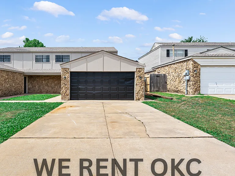 3611 Wynn Cir #1 — Photo 2