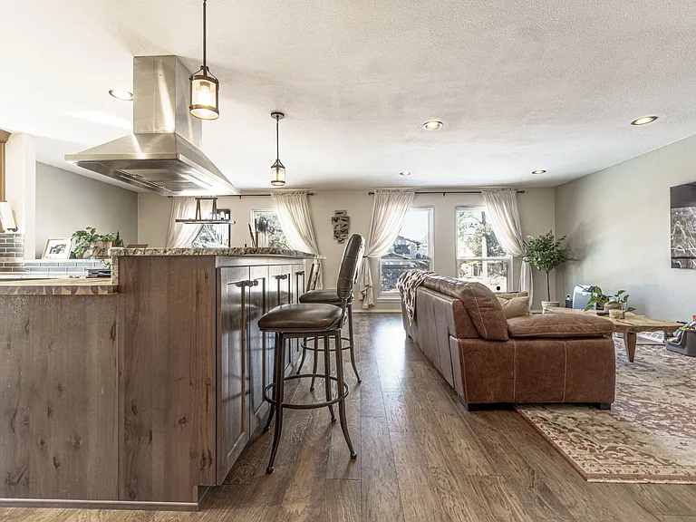 3295 W Parade Cir — Photo 10