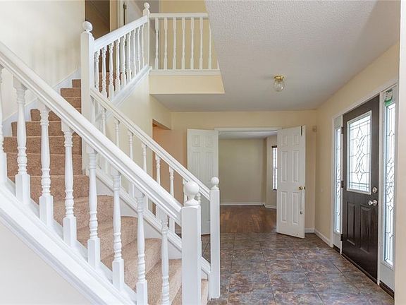4th image of 7079 Deshon Hills Ln