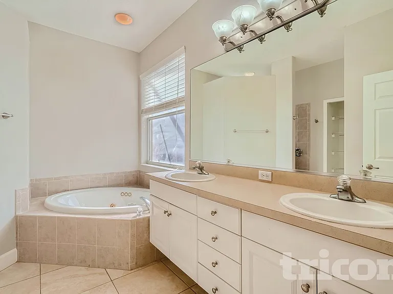 5270 Levi Ln — Photo 10