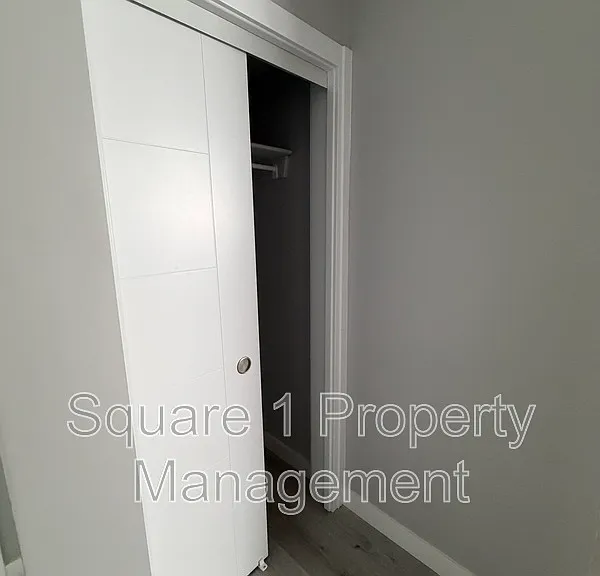10731 85th Ave NW — Photo 4