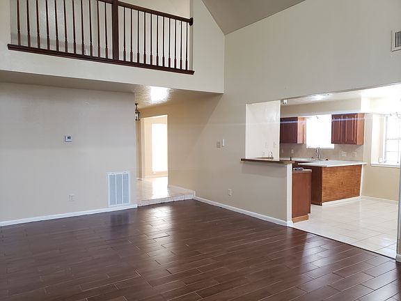 5th image of 2518 Lance Ln