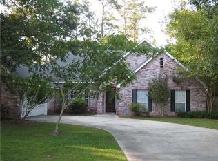 305 Tennyson Ln, Mandeville, LA 70448