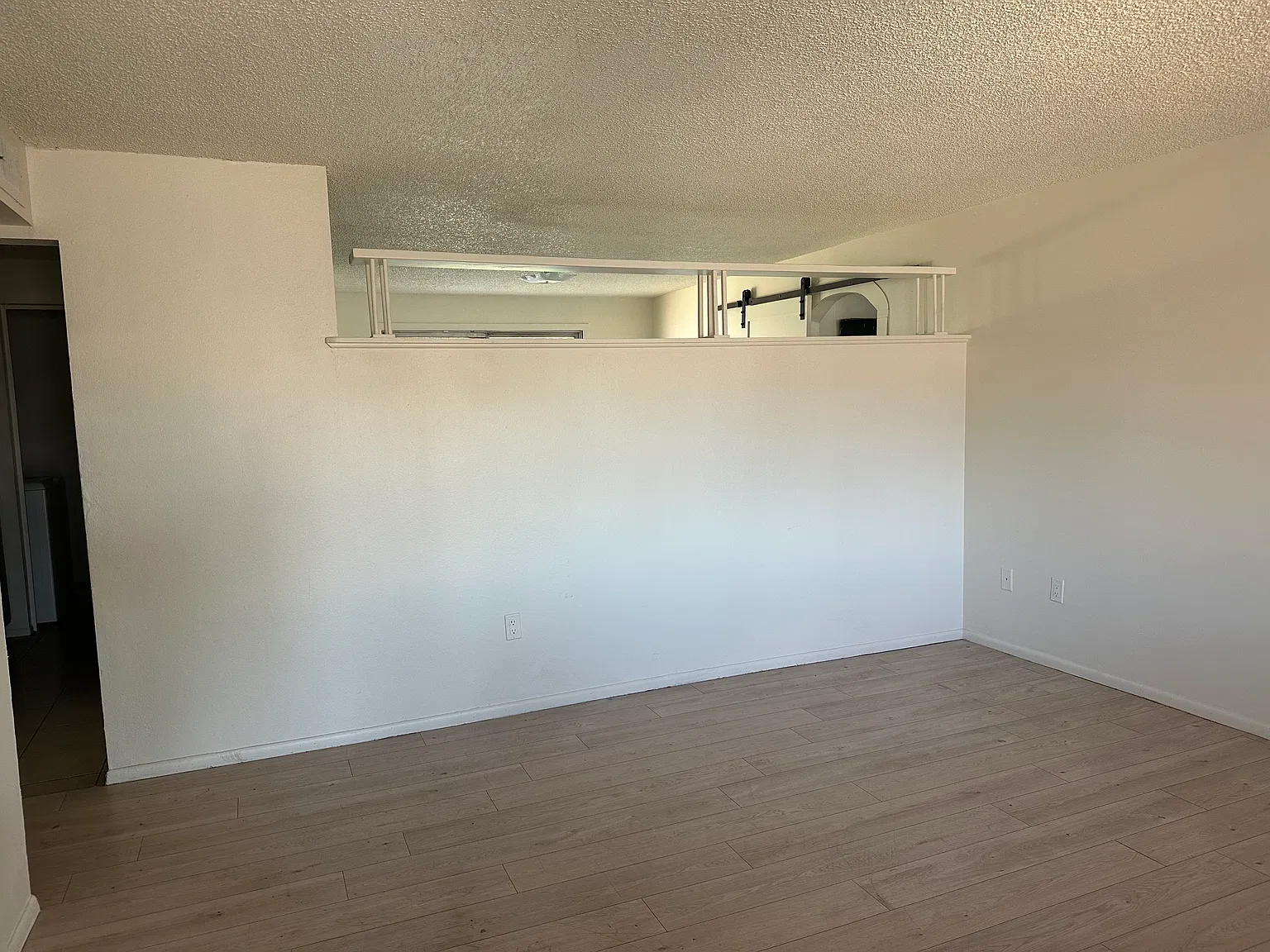 3 bed, 1.5 bath, 1344 sqft, $1,900 — Photo 2