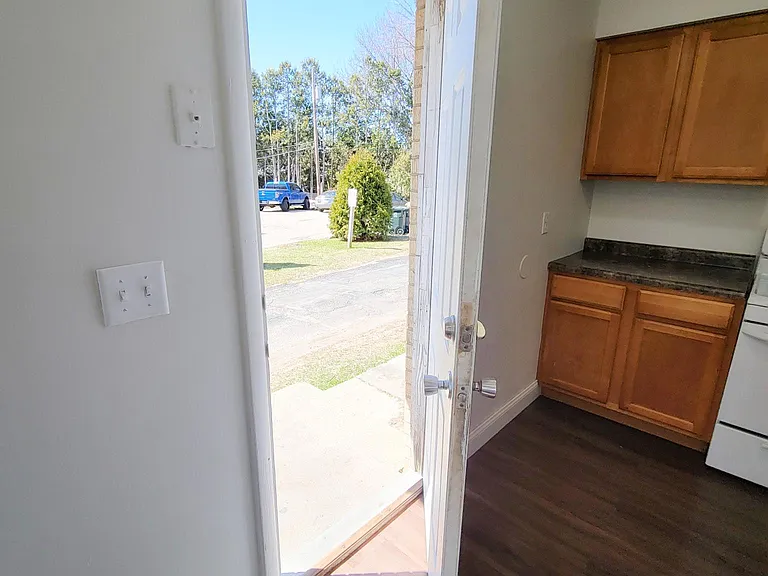 5822 Balsam Rd — Photo 8