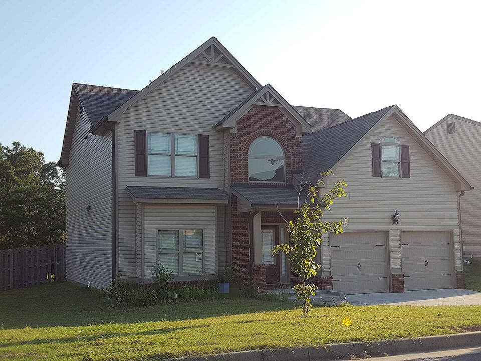 2nd image of 2510 Garnet Ave