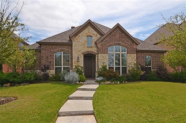 1st image of 2110 Spicewood Dr