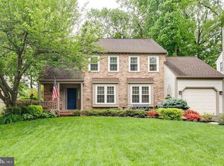 9207 Wyeth Ln, Burke, VA 22015