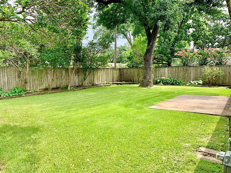 9634 Fairdale Ln — Photo 19