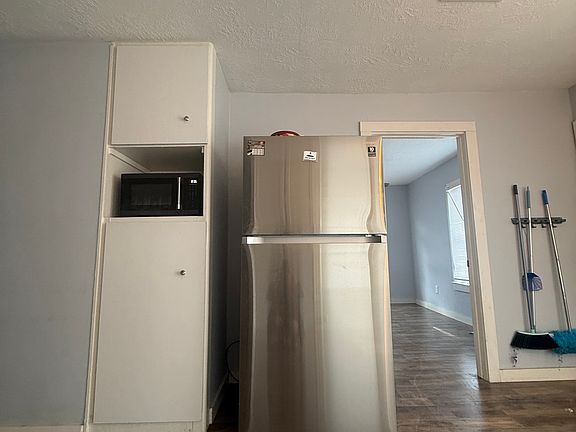 3rd image of 914 McAshan St