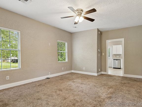 5th image of 15228 S 177th West Ave