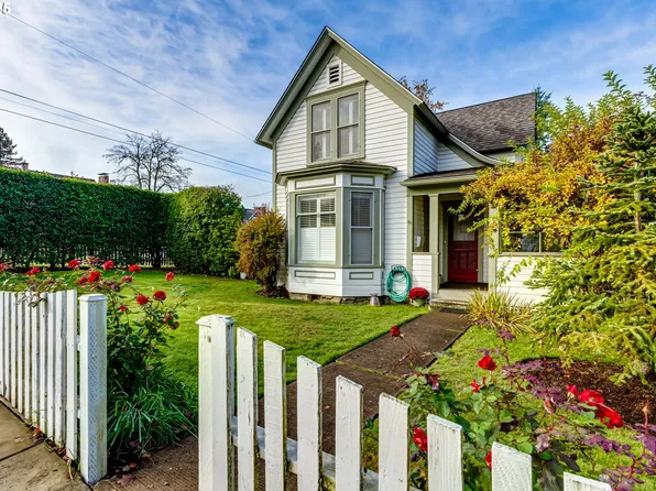 1888 Lincoln St, Eugene, OR 97401