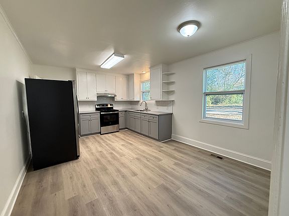 4th image of 508 Beverly Dr