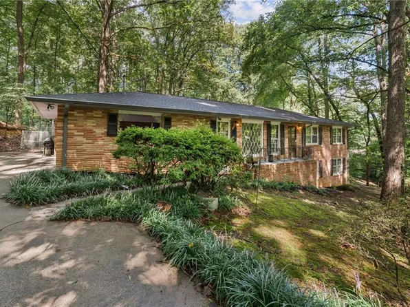 4714 Windsor Dr SW, Smyrna, GA 30082