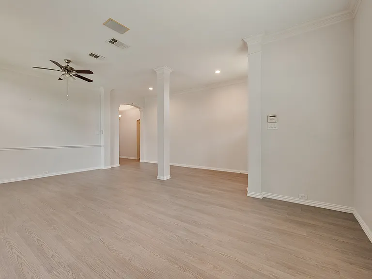 9301 Preston Trl — Photo 6
