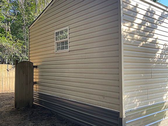 4th image of 157 Sandy Springs Ln