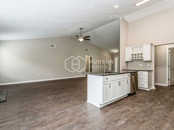5th image of 1145 Brighton Cove Trl