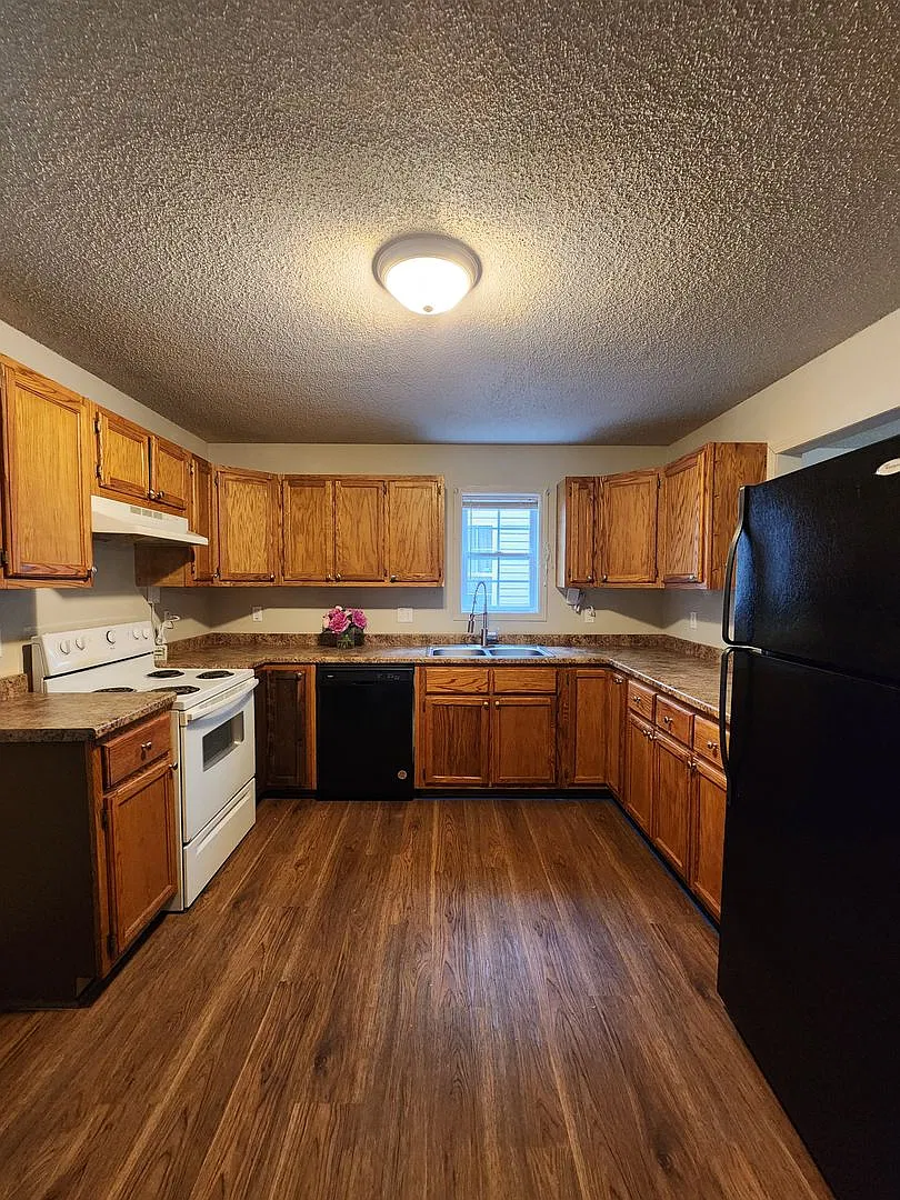 Arden Rental — Photo 3