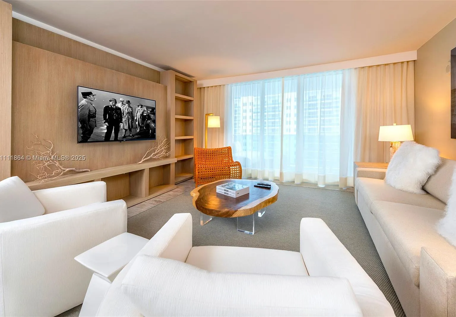 2399 Collins Avenue — Photo 1