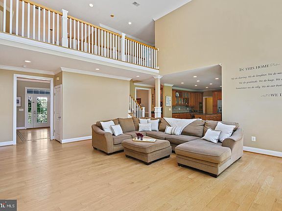 3rd image of 7307 Morgan Rd