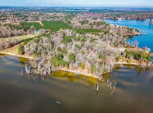 6 Peninsula Shores Way, Hertford, NC 27944