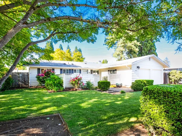 1955 Montreal Ave, Eugene, OR 97408