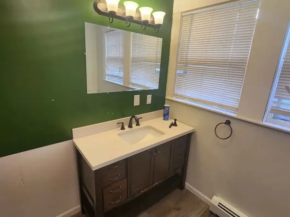 (undisclosed Address), Lawrence, MA 01843