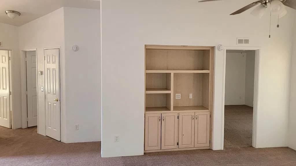 2 bed, 2.0 bath, 1408 sqft, $1,595 — Photo 2