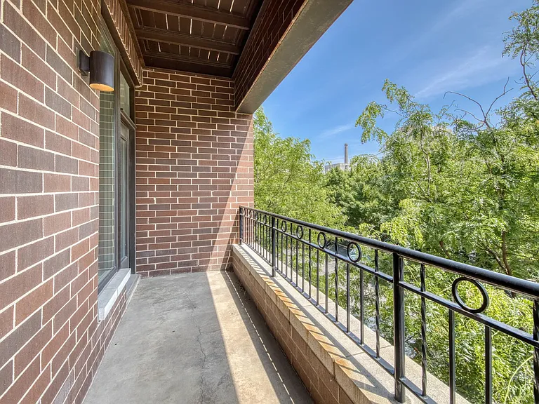 1509 N Western Ave #203 — Photo 7