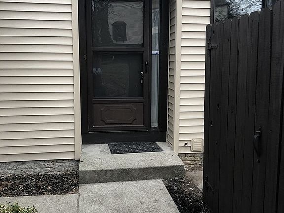 2nd image of 3152 Rivermill Dr