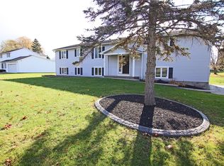 53 Dunbar Rd, Hilton, NY 14468