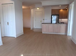 10 Old York Mills Rd #404, Toronto, ON M2P2G9