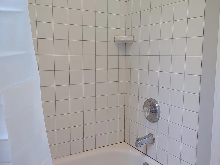 3158A Alfred Ave #A — Photo 5