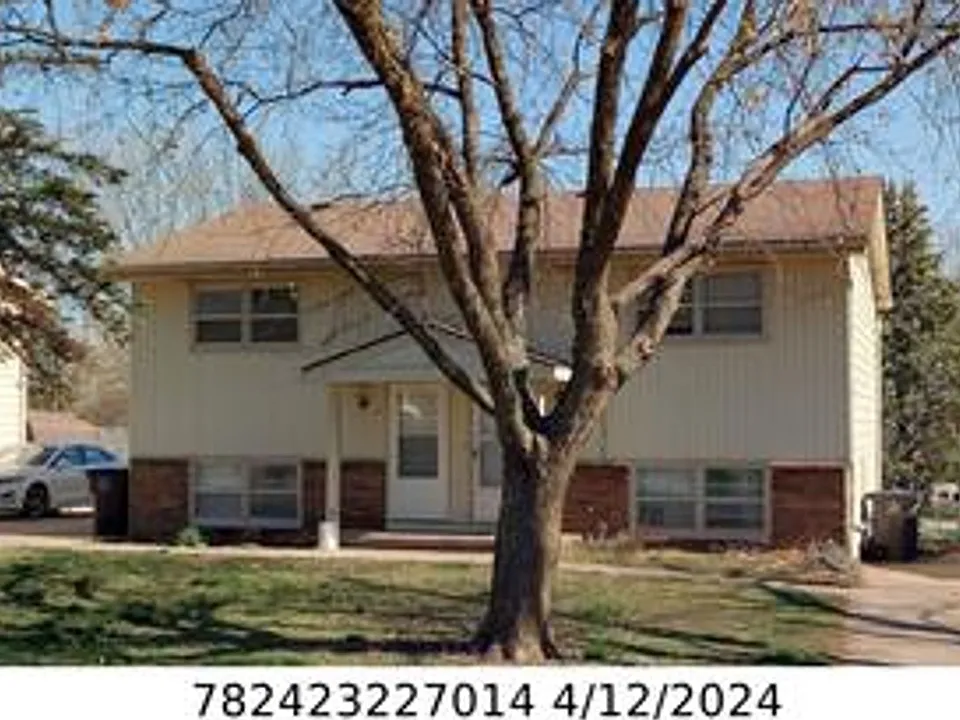 2012 E Caulder Ave