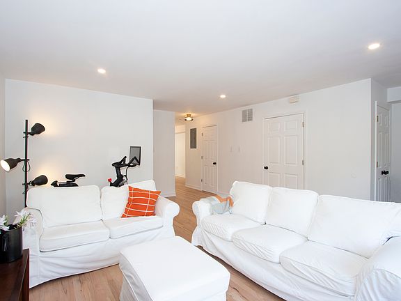 3rd image of 592 Saint Marys St #2