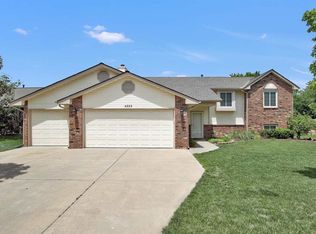4889 N Farmstead Ct, Wichita, KS 67220