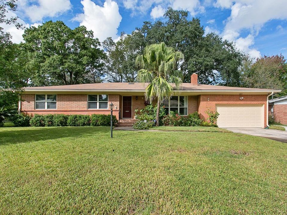 1st image of 6852 San Sabastian Ave