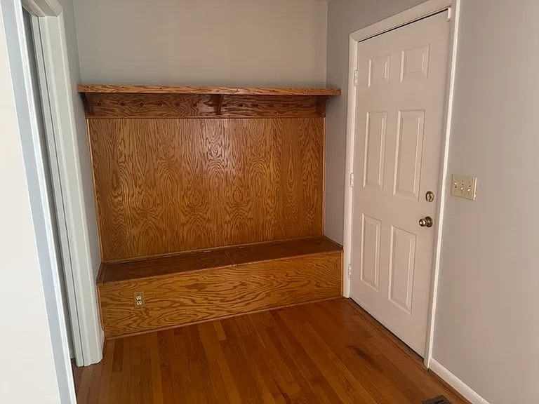 1611 Kennedy Ave — Photo 4