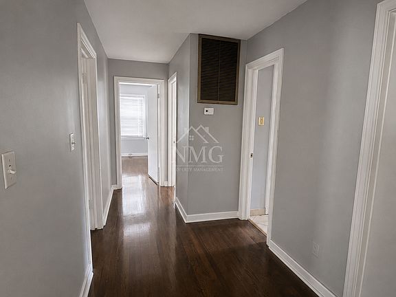 4th image of 4247 E Ridge Dr