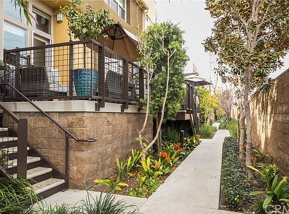 2nd image of 5402 W 149th Pl Unit 14