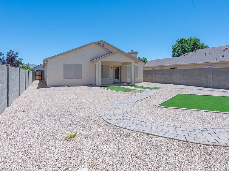 7722 N Winding Trl — Photo 36