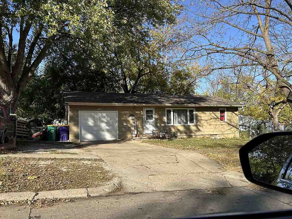 1st image of 600 W 4th Ave