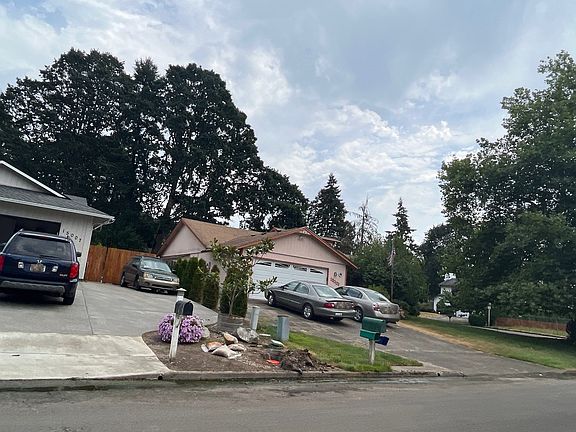 3rd image of 15003 NE 25th Ct