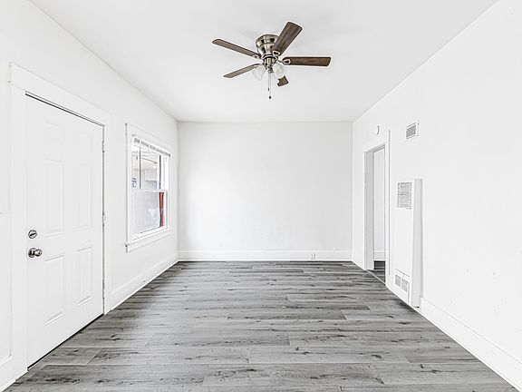 2nd image of 1045 E 4th St APT 12