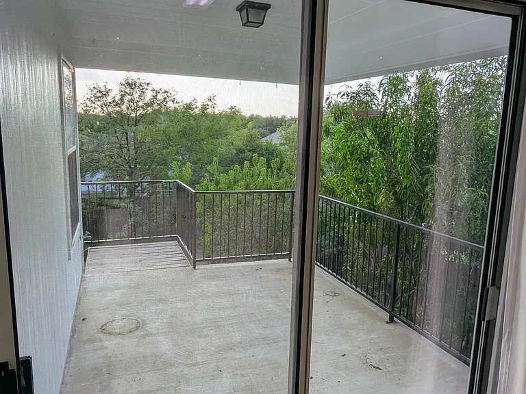 313 Tudor House Rd — Photo 16